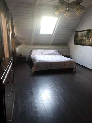 Шале Гостиный дом на Лесной Leski Шале с 3 спальнями-91